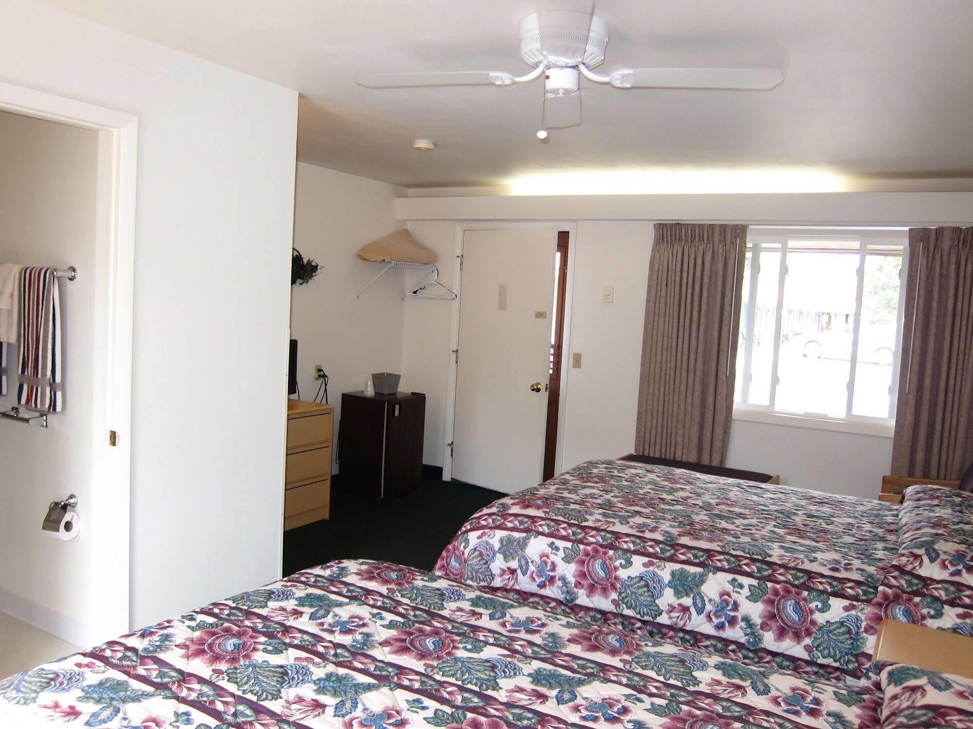 Columbine Inn (Adults Only) エステス・パーク エクステリア 写真